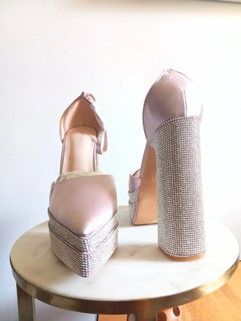 (10/11) Cape Robbin Snow White Rhinestone Embellished Double Platform Heels